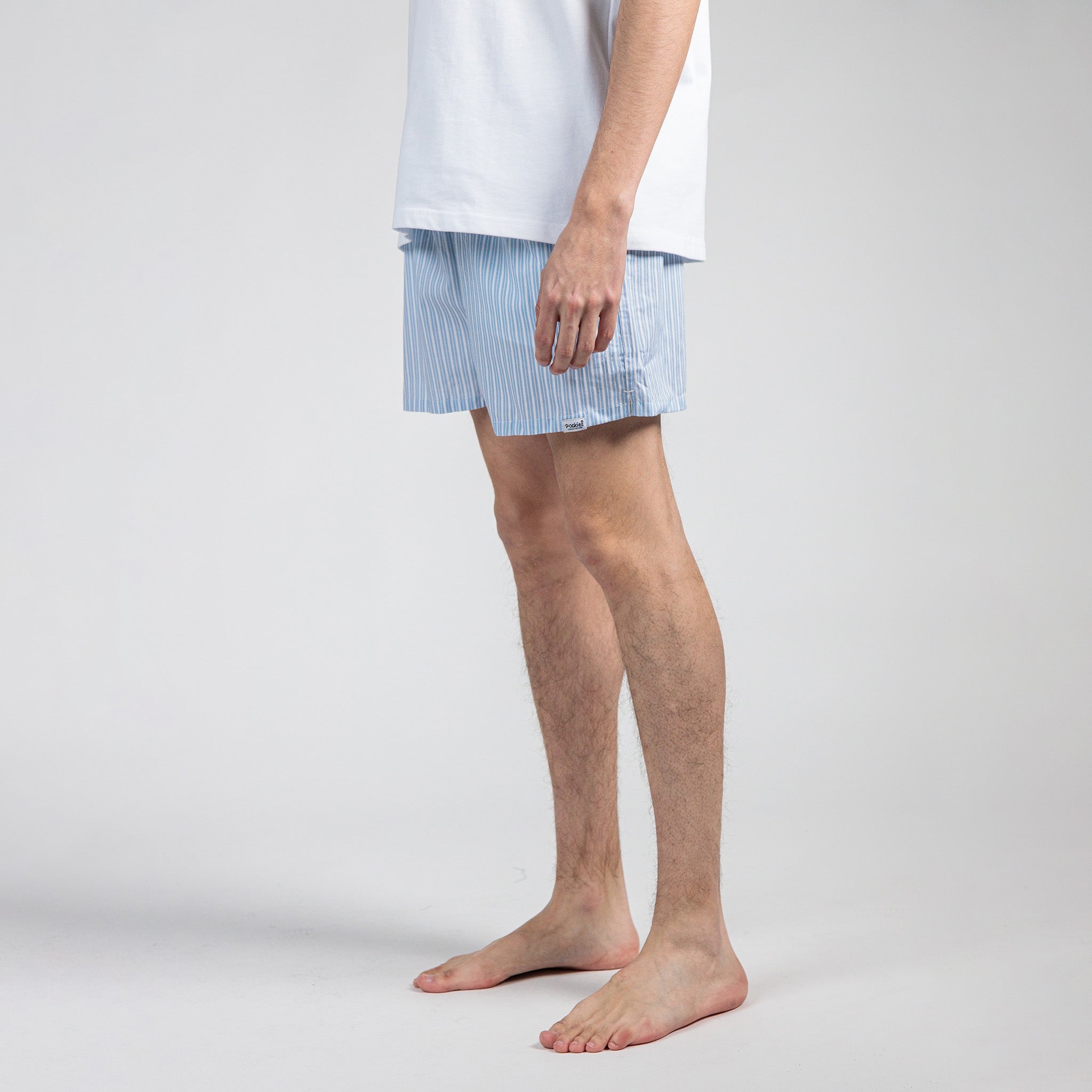 Kyle: 187CM/6'2 wearing size L.
