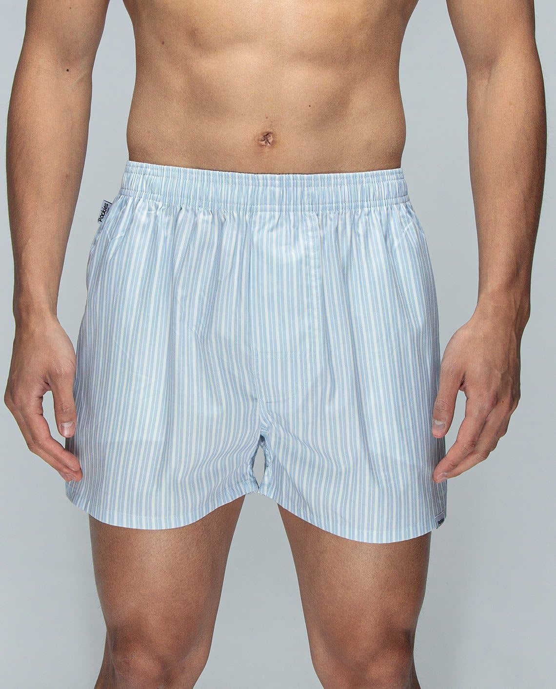 Kyle: 187CM/6'2 wearing size L.